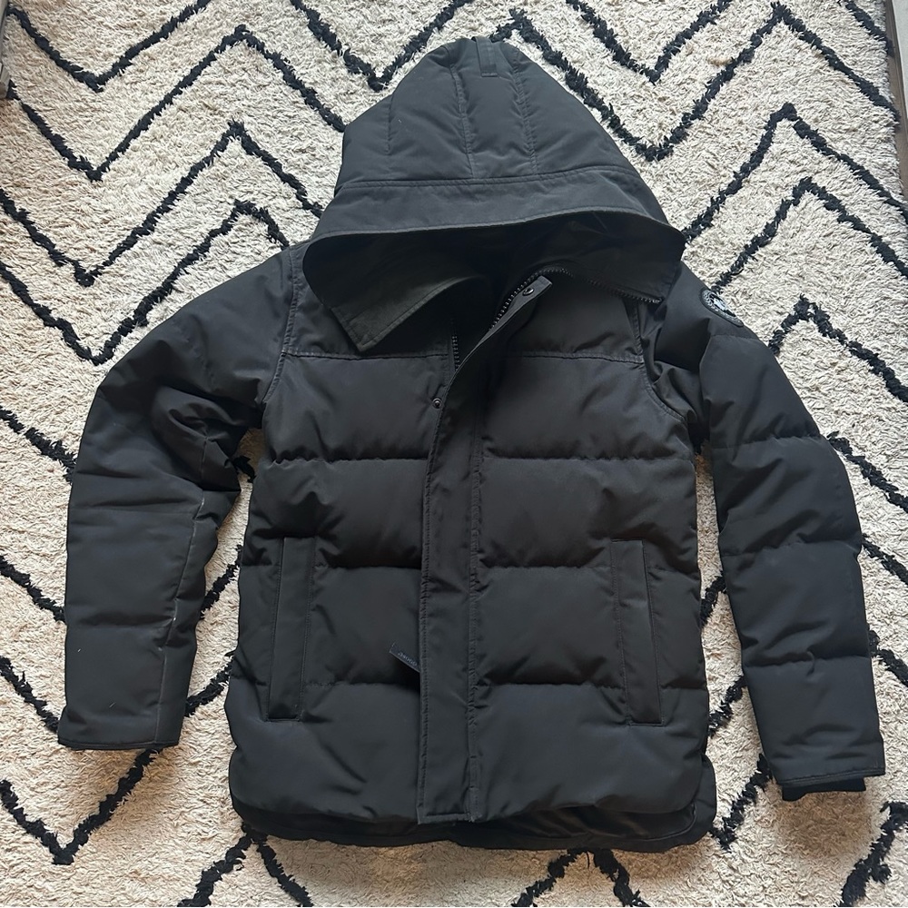 Gently Used Black Canada Goose Macmillan Parka -  Black Label - Size Small